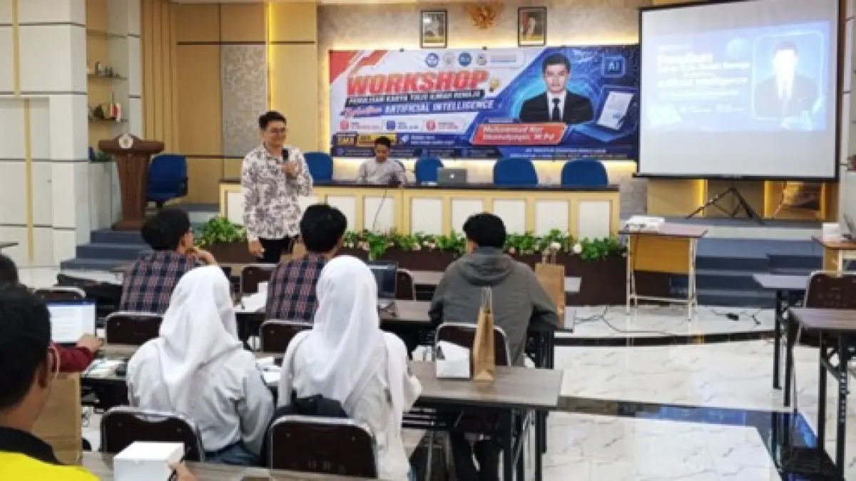Sesi penyampaian materi oleh Muhammad Nur Imanulyaqin, M.Pd.