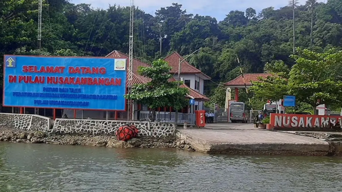 Ilustrasi - Dermaga Sodong di Pulau Nusakambangan, Kabupaten Cilacap, Jawa Tengah. (ANTARA/Sumarwoto)