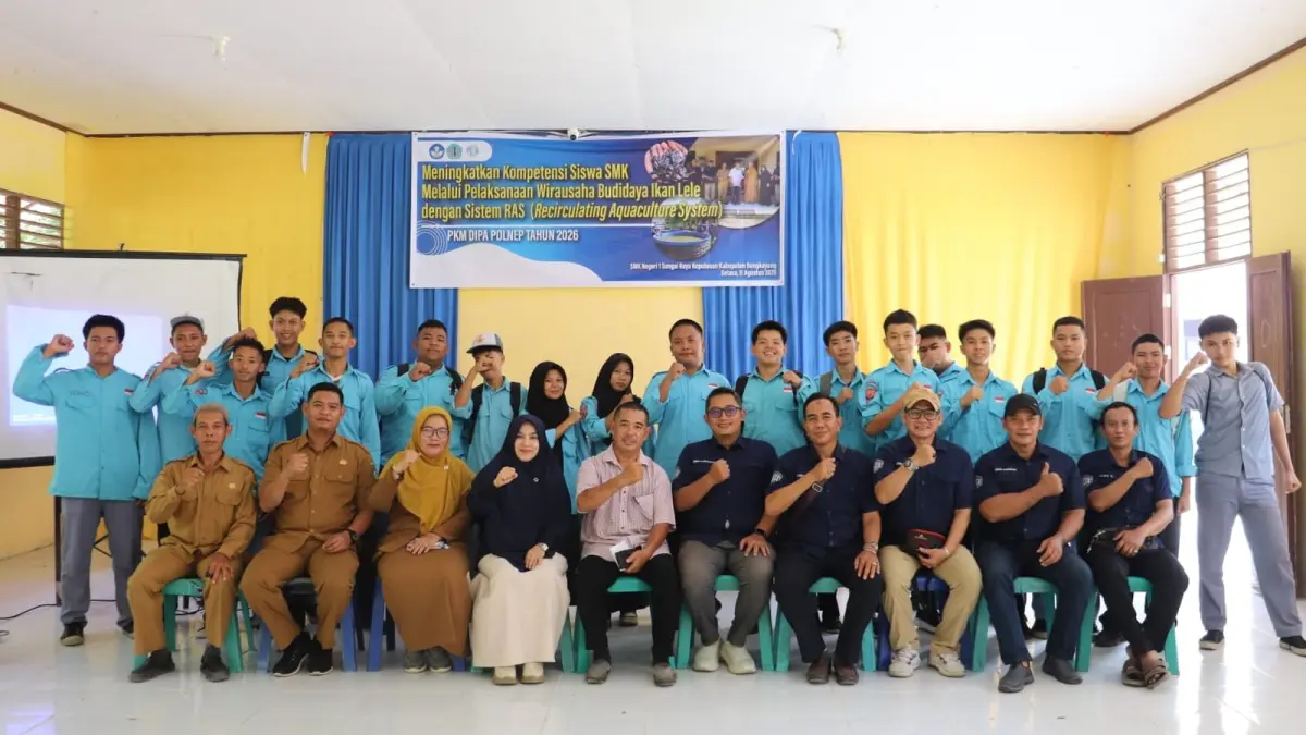 Prodi Budidaya Perikanan Polnep menggelar PKM di SMKN 1 Sungai Raya, Kabupaten Bengkayang beberapa waktu lalu. (ISTIMEWA)