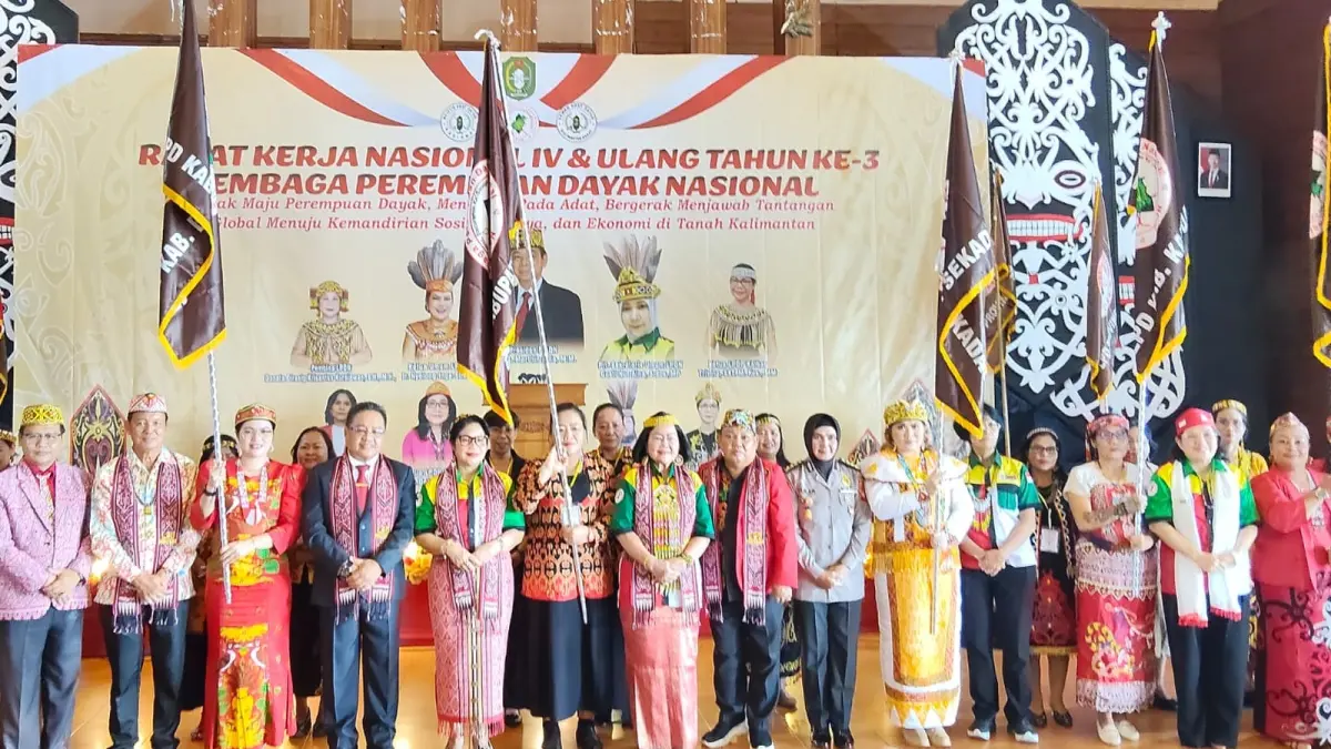 Rapat Kerja Nasional (Rakernas) IV sekaligus memperingati hari ulang tahun ke-3 di Rumah Radakng, Jalan Sultan Syahrir, Pontianak, Kalimantan Barat, Jumat (14/8). (DENY HAMDANI/PONTIANAK POST)