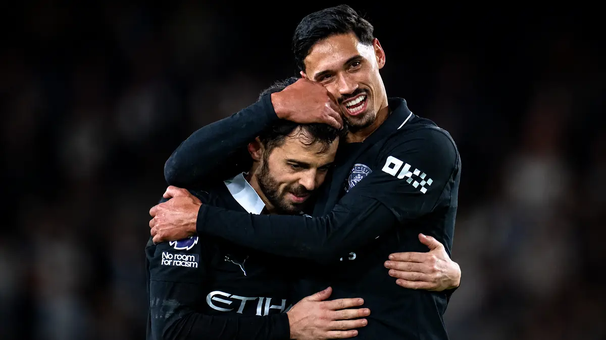 Tijjani Reijnders (kanan) bersiap meninggalkan Manchester City setelah satu musim di Etihad Stadium. (IG@tijjanireijnders)