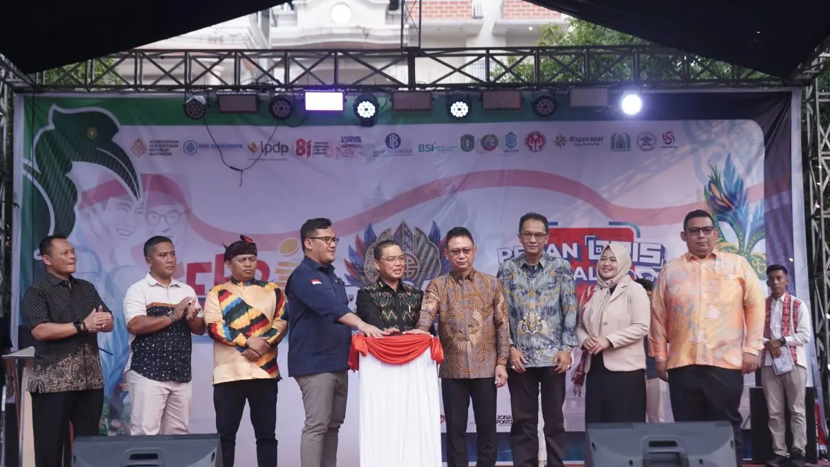 Puncak Pekan QRIS Nasional Kalimantan Barat di Jalan Diponegoro Pontianak, Minggu (16/8/2026). (Pemkot Pontianak)