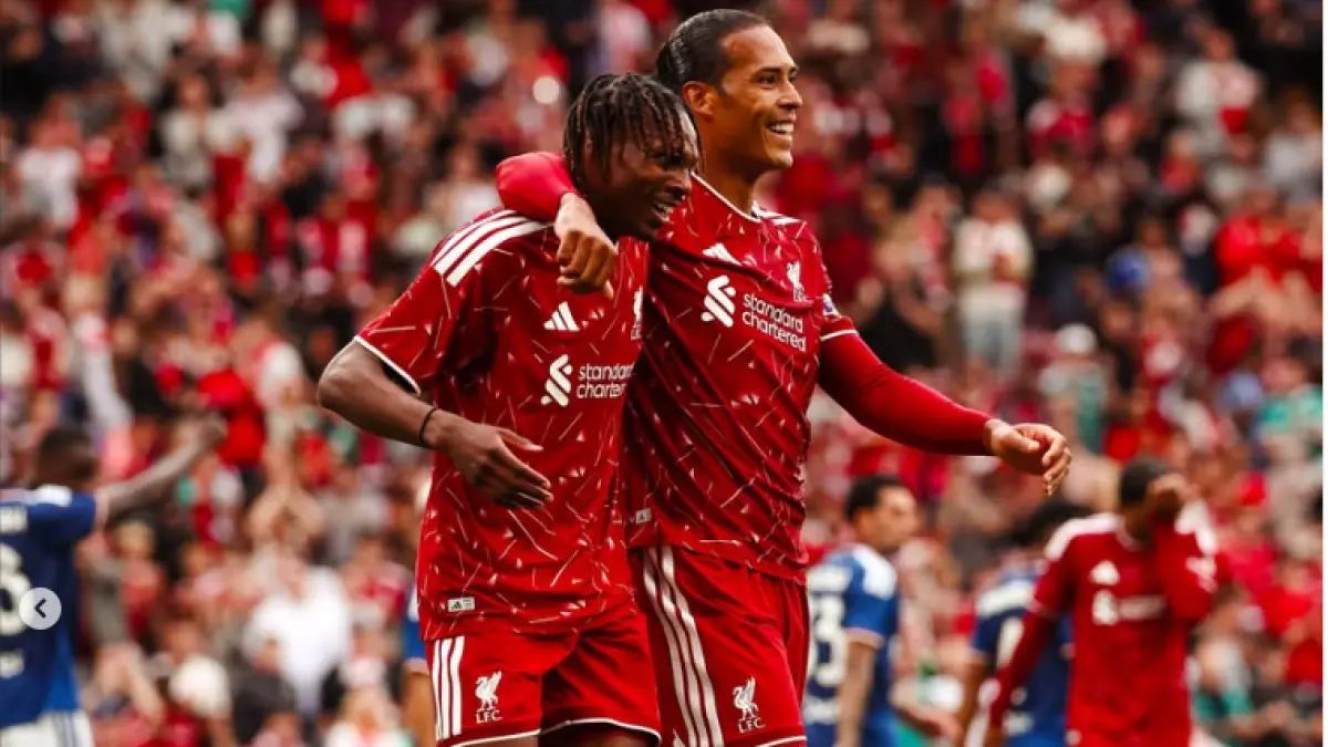 Jeremy Jacquet tampil impresif dan mencetak gol untuk Liverpool saat menghadapi Como di Anfield. (IG@liverpoolfc)

