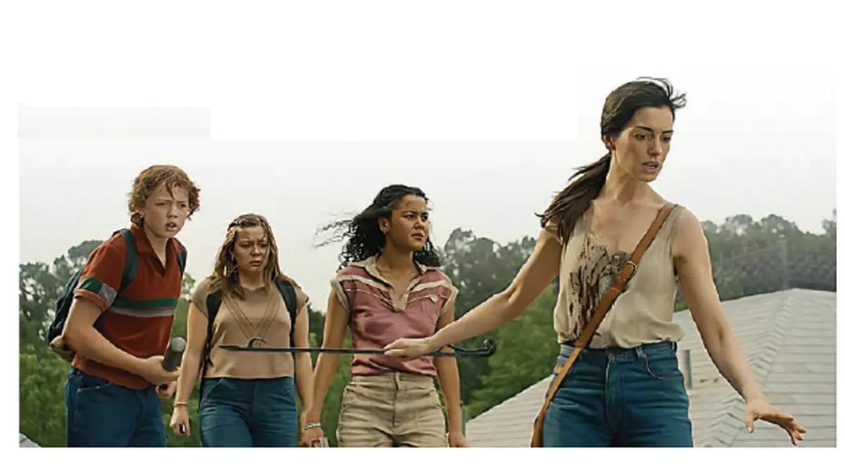Cuplikan adegan film The End of Oak Street (WARNER BROS)