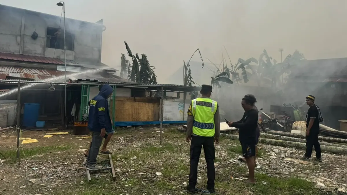 Rumah Warga Wajok Hulu Terbakar Diduga akibat Kebocoran Tabung Gas