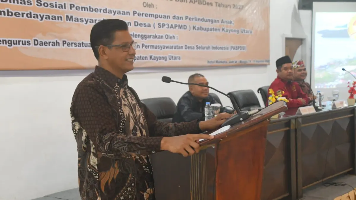 Sosialisasi Peran BPD dalam Penyusunan RKPDes dan APBDes Tahun 2027, yang digelar di Hotel Mahkota Kayong, Sabtu (15/8). 