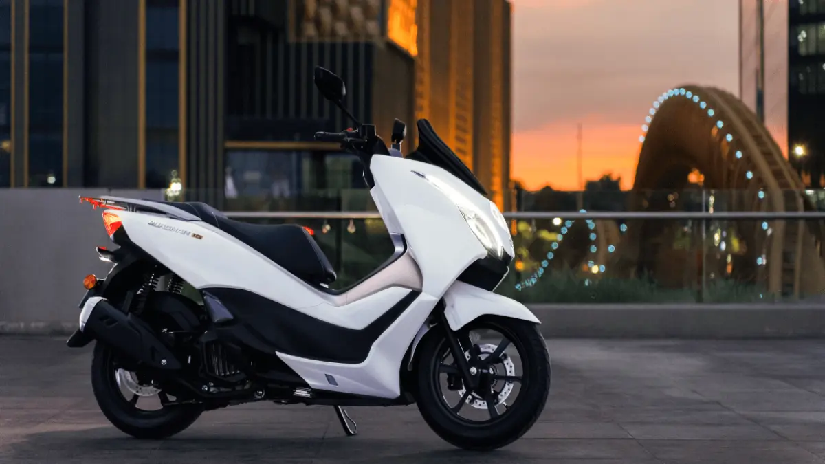 Suzuki Burgman 15 akankah masuk pasar Indonesia tahun ini? (SUZUKI)