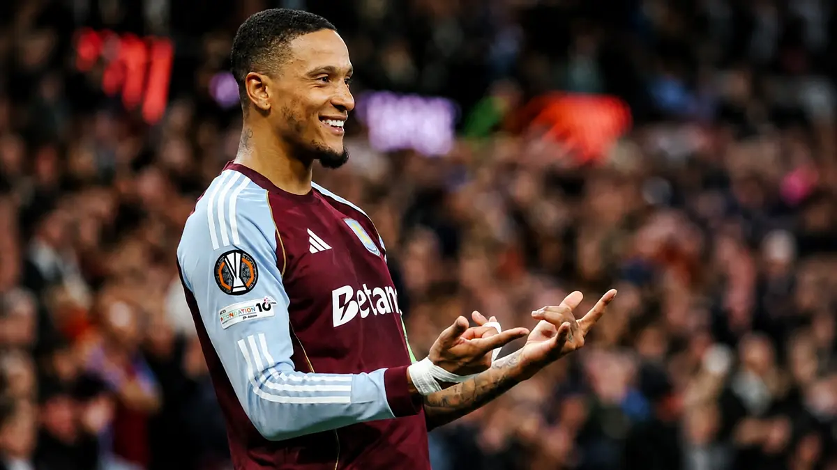Ezri Konsa menjadi target Arsenal untuk memperkuat lini belakang menghadapi musim baru. (IG@ezrikonsa)
