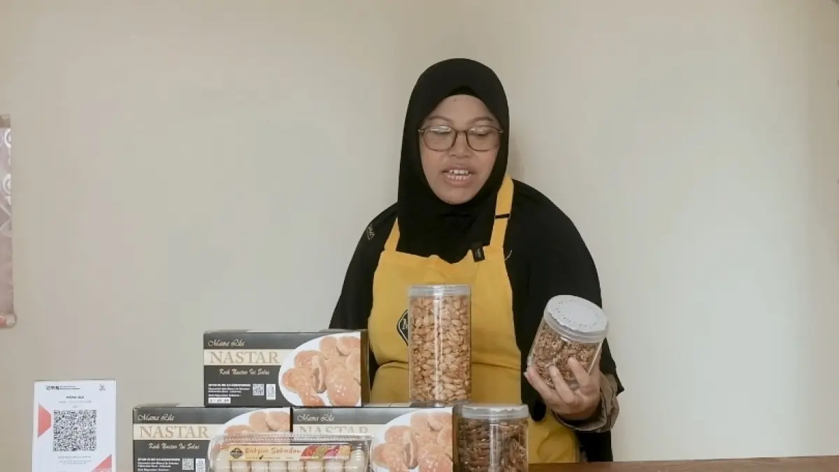 Hartini, pemilik Molila Cookies di Kabupaten Sekadau.