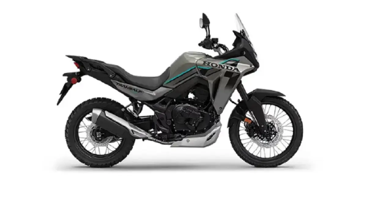 Honda Transalp E-Clutch 2026 menggunakan mesin dua silinder 755 cc dengan sistem injeksi bahan bakar dan transmisi E-Clutch. (HONDA)