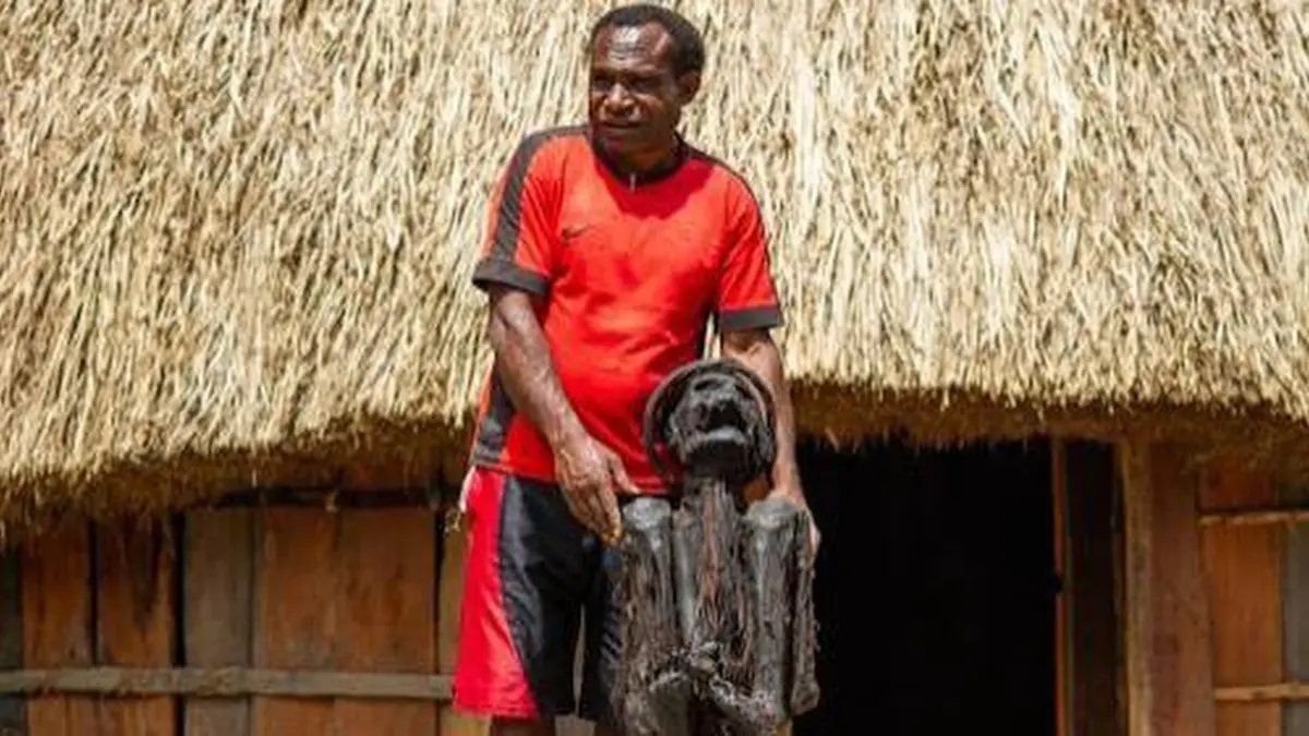 Mumi di Papua yang diawetkan melalui proses pengasapan tradisional. (DOK WIKIPEDIA) 