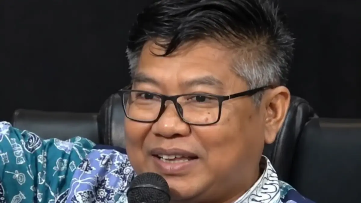 Potongan video Dr. Asep Saefudin LC sedang menjelaskan manfaat zikir dan rasa syukur untuk kesehatan jantung 