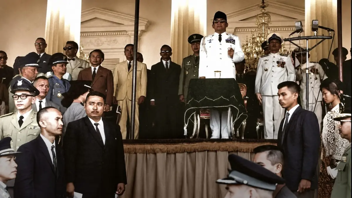 Potongan video yang memperlihatkan Presiden Soekarno pada upacara HUT Kemerdekaan RI ke-21 di Jakarta, 17 Agustus 1966.