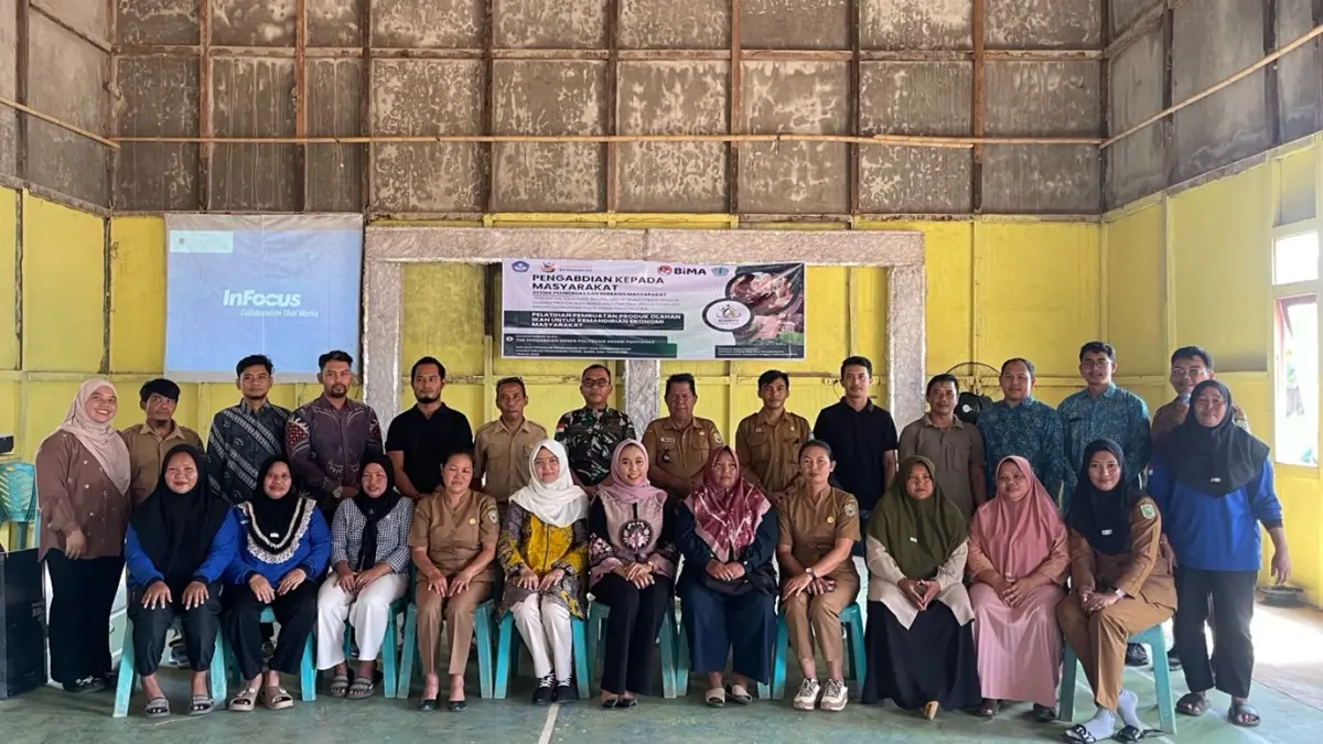 Tim PKM POLNEP, Kelompok Sahabat Maju, dan unsur pemerintah usai kegiatan Pengabdian kepada Masyarakat di Desa Belungai Dalam, Kabupaten Sanggau, Kalimantan Barat.