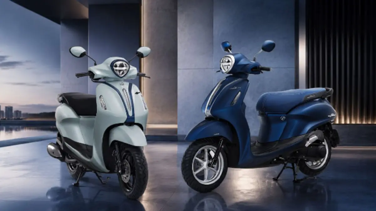 Yamaha Grand Filano Hybrid 2026 mendapat dua warna baru, Deep Navy Blue untuk versi ABS dan Light Pastel Blue untuk versi Standard. (YAMAHA)