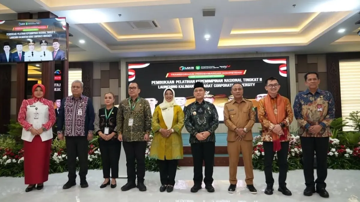 Bupati Mempawah Erlina saat menghadiri Pelatihan Kepemimpinan Nasional tingkat II Kalbar.