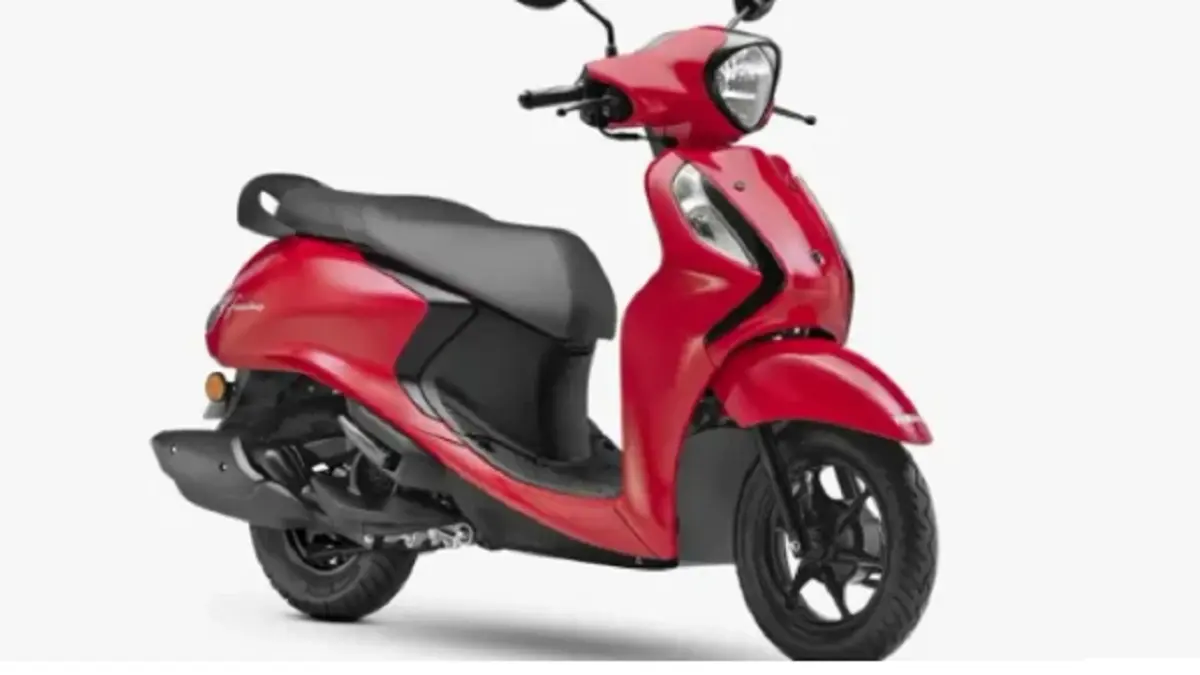 Yamaha Fascino 125 Hybrid 2026 mengusung desain retro, mesin 125 cc, sistem Hybrid Power Assist, dan bobot sekitar 99 kilogram. (GREATBIKER)