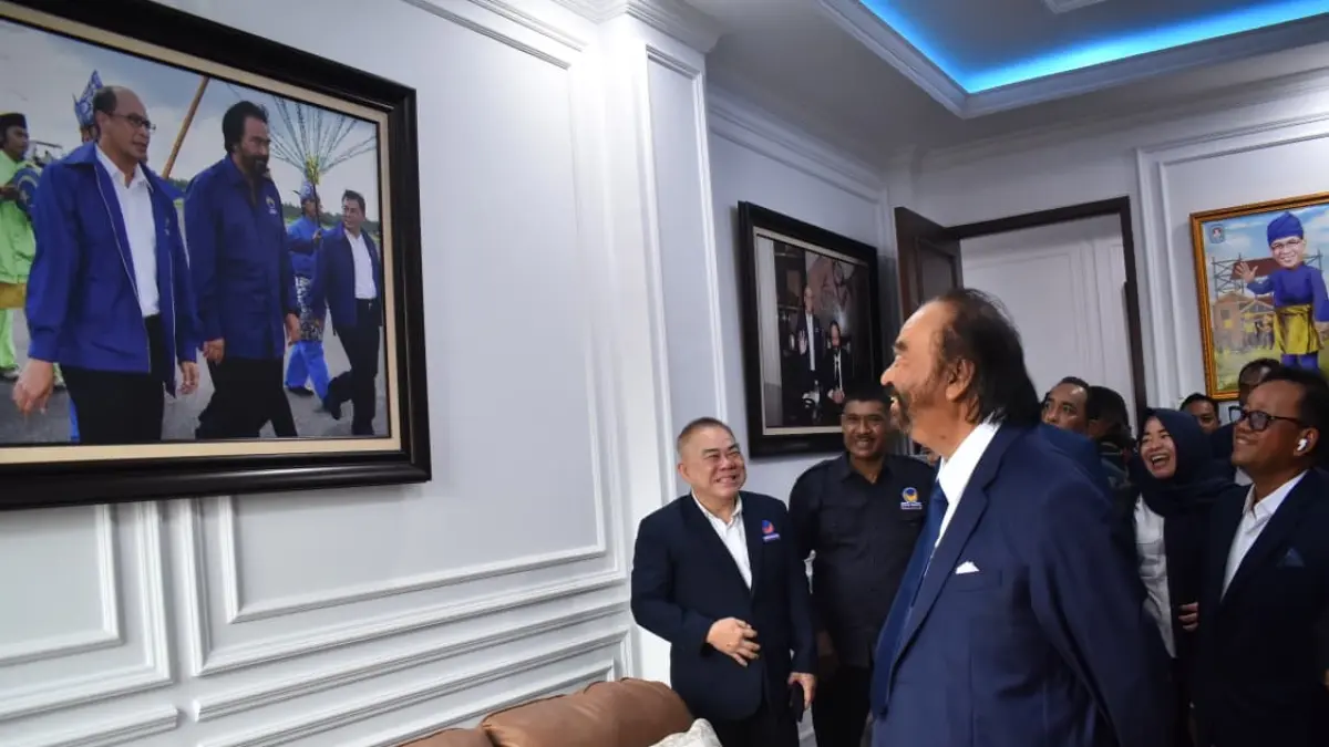 Ketua Umum Partai NasDem Surya Paloh meninjau kantor baru DPW Partai NasDem Kalimantan Barat di Jalan Abdurrahman Saleh, Pontianak, Minggu (23/8/2026).