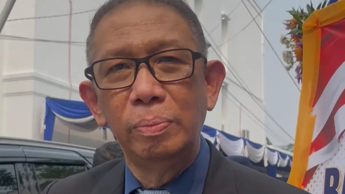 Sutarmidji saat diwawancarai awak media usai meninjau pembangunan Kantor DPW NasDem Kalbar, Minggu (23/8).