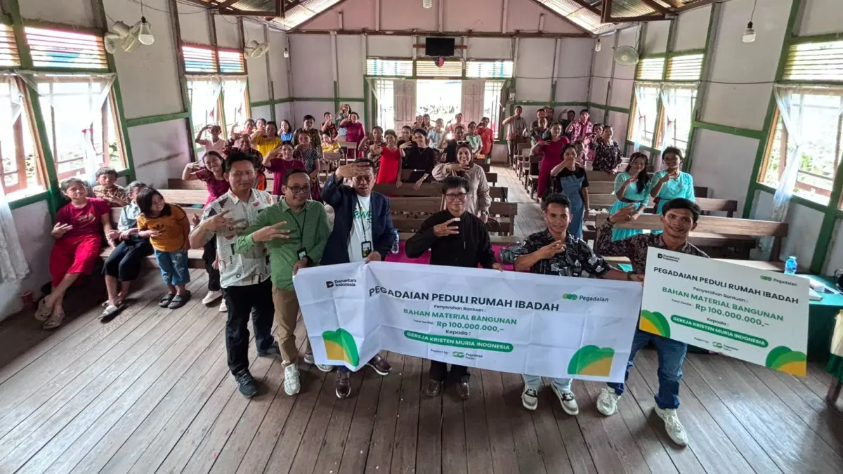 Pegadaian Beri Bantuan Rp100 Juta untuk Pembangunan Gereja di Kapuas Hulu