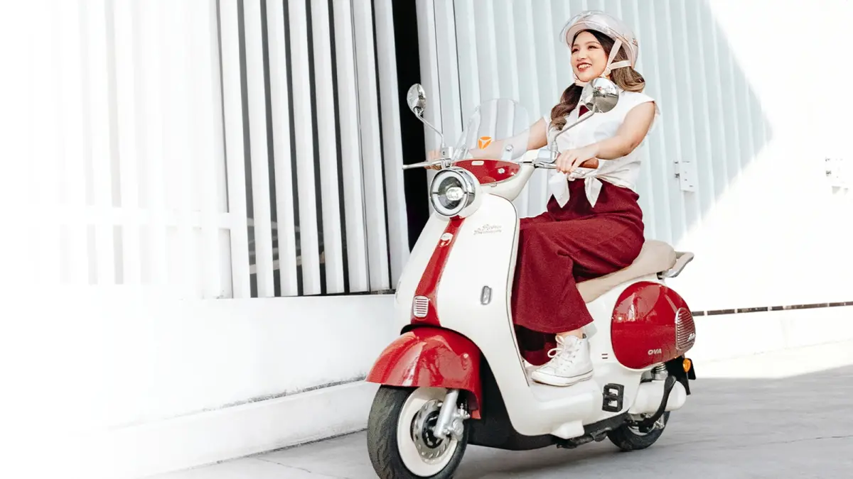 Sepeda listrik Yadea OVA menghadirkan vitur modern untuk keamanan mobilitas harian. (YADEA)