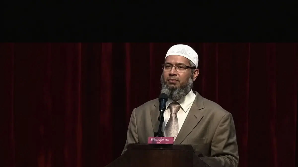 Ustaz Zakir Naik menjelaskan pandangannya mengenai Maulid Nabi dan praktik ibadah yang tidak dicontohkan Rasulullah.