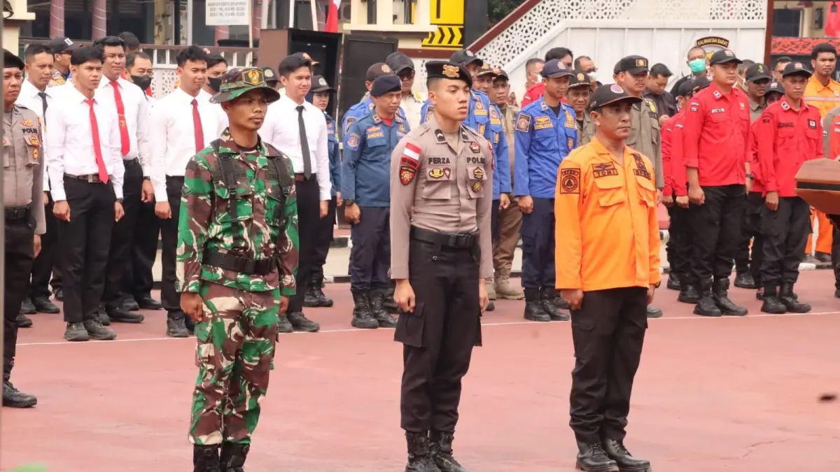 Apel Gelar Pasukan Operasi Aman Nusa II Karhutla Kapuas 2026 di Lapangan Apel Mapolres Sanggau, Kamis (27/8). (ISTIMEWA)&nbsp;