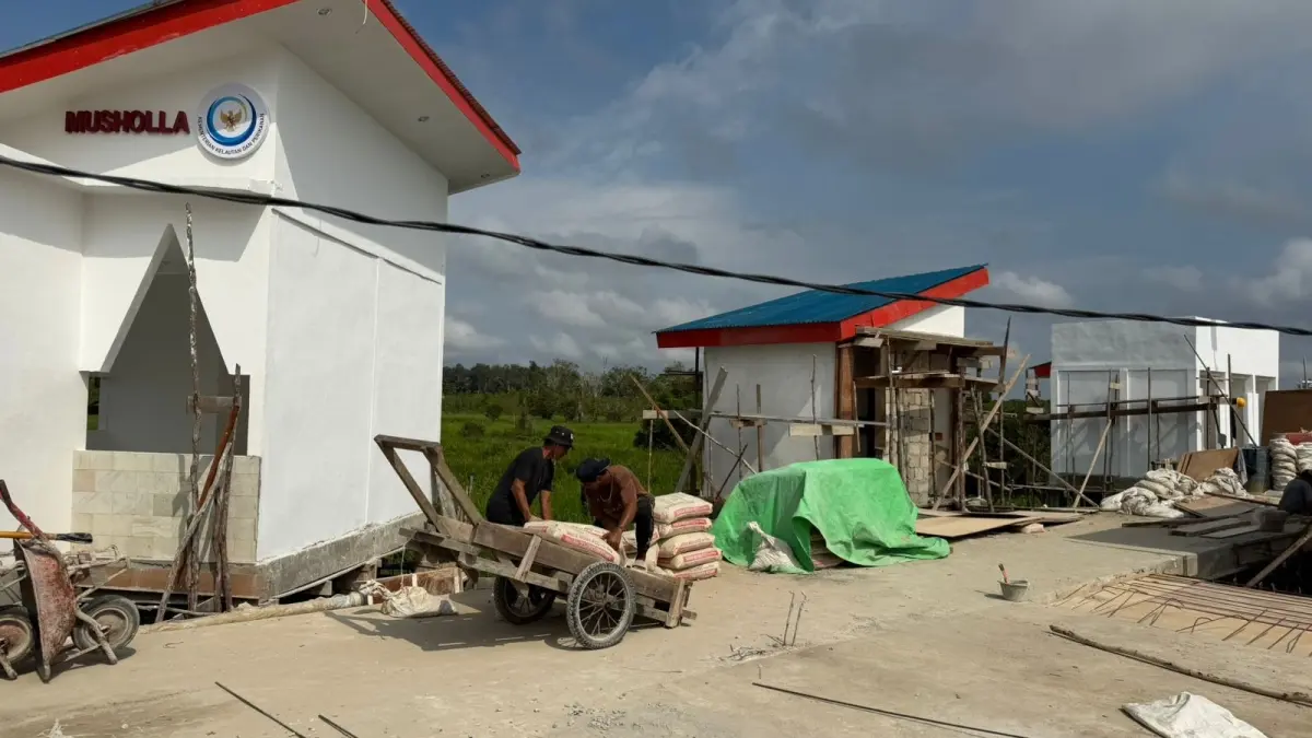 Kampung Nelayan Merah Putih yang dibangun di Desa Ujung Sa