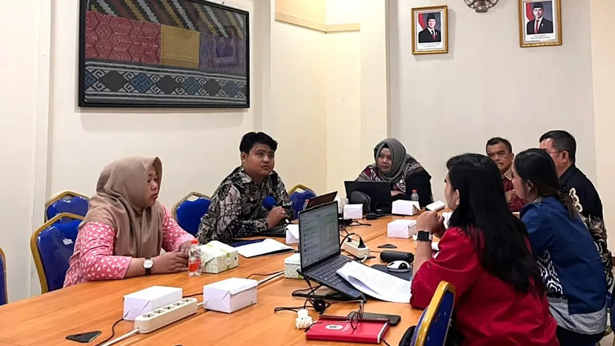 Kanwil Kemenkum Kalbar menggelar rapat harmonisasi Raperbup Kapuas Hulu tentang kelompok pakar atau tim ahli DPRD Kapuas Hulu pada Kamis (27/8). (DOK KANWIL KEMENKUM KALBAR)