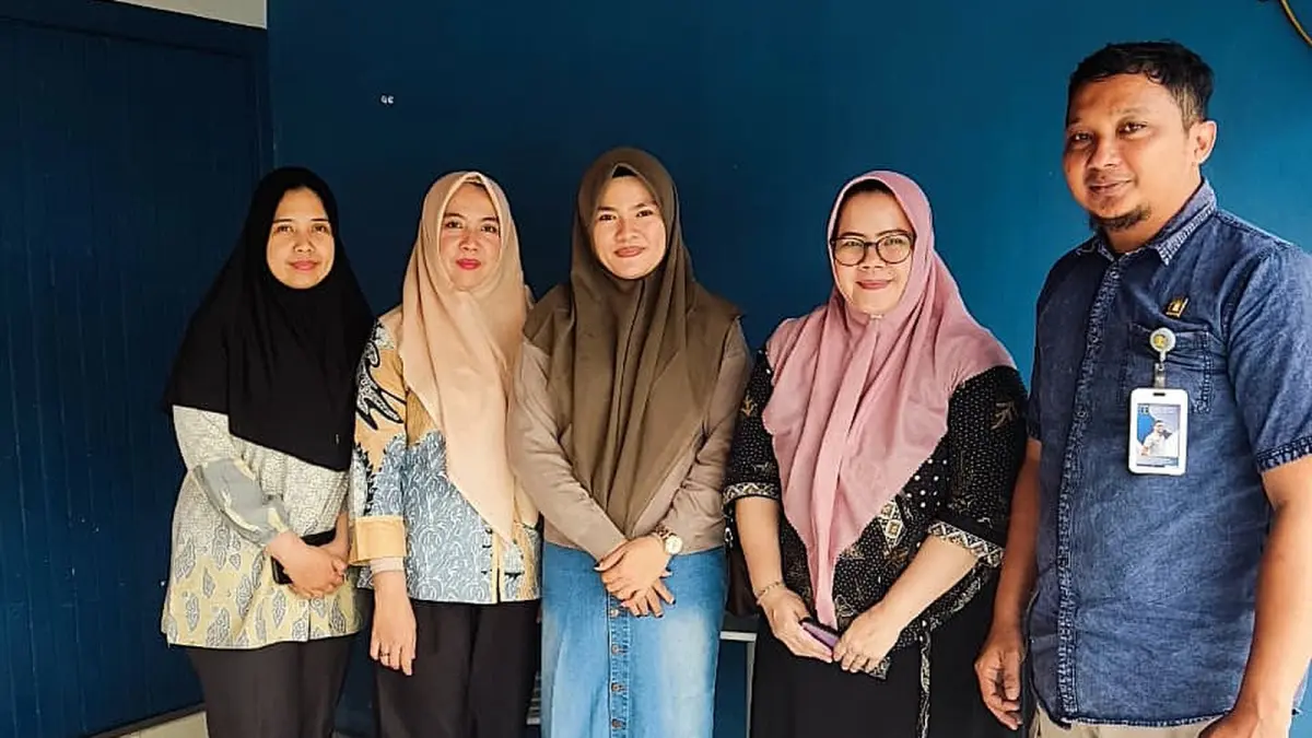 Tim Pengawas Daerah Kanwil Kemenkum Kalbar menggelar monev pelaksanaan bankum pada Kamis (27/8). (DOK KANWIL KEMENKUM KALBAR)