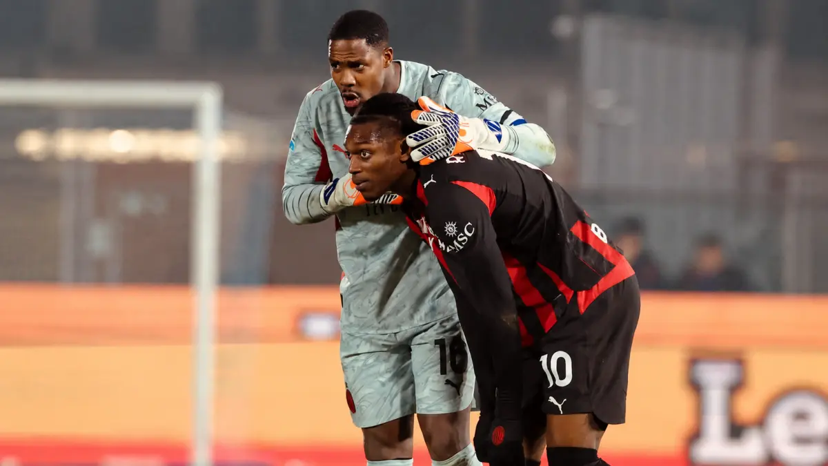 Rafael Leao (depan) memastikan waktunya bersama AC Milan segera berakhir setelah tujuh tahun, (IG@iamrafaeleao93)