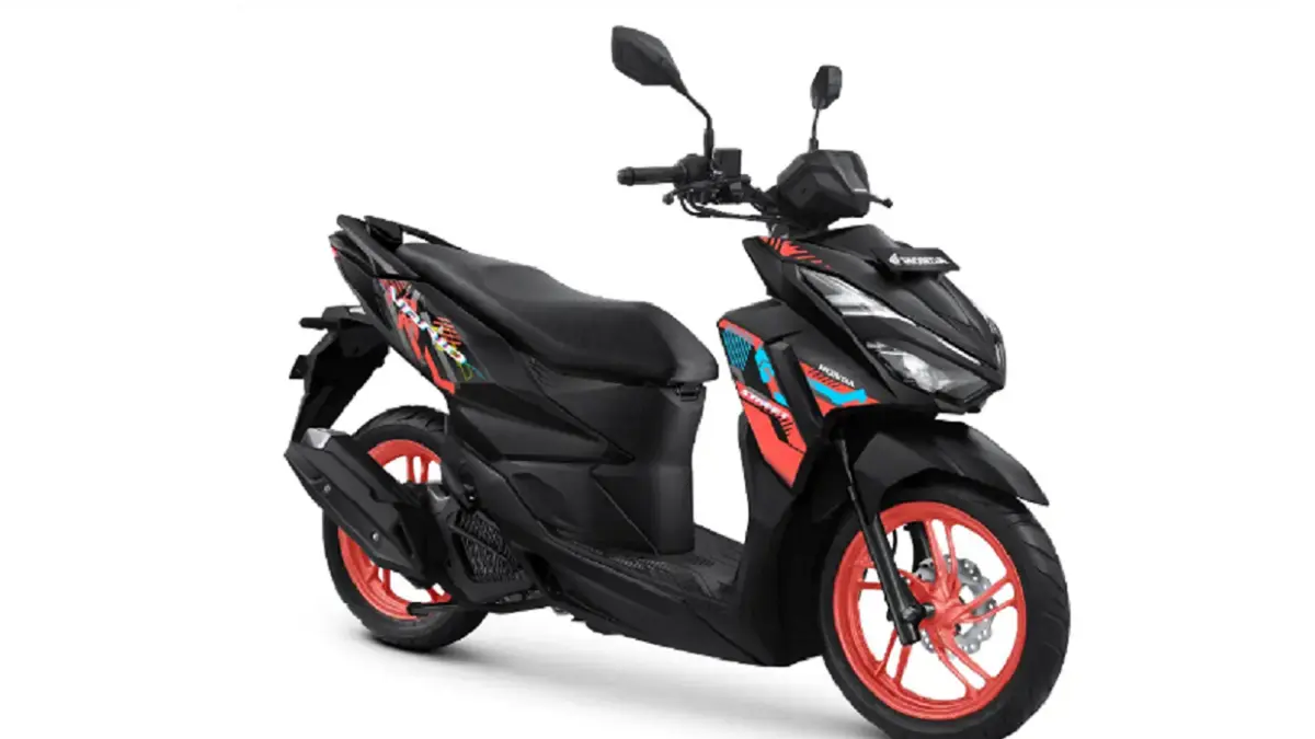 Honda Vario 125 dibekali mesin 124,8 cc dengan tenaga maksimum 11,1 PS dan ruang penyimpanan U-Box berkapasitas 18 liter. (ASTRA-HONDA)
