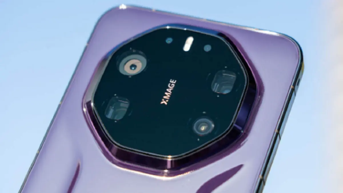 Huawei Mate 90 RS dikabarkan membawa kamera periskop 200 MP.(Dok. Huawei)
