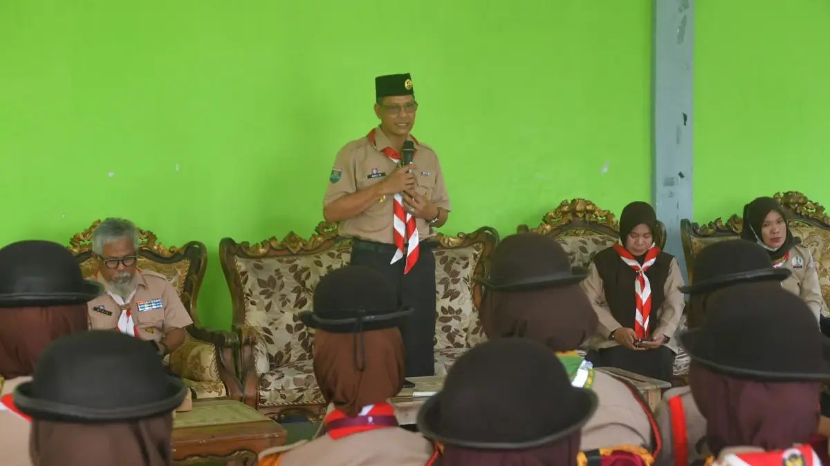 Amru Chanwari saat bersama peserta Jamnas XII di Pendopo Wakil Bupati Kayong Utara, Sukadana, Selasa (1/9).

