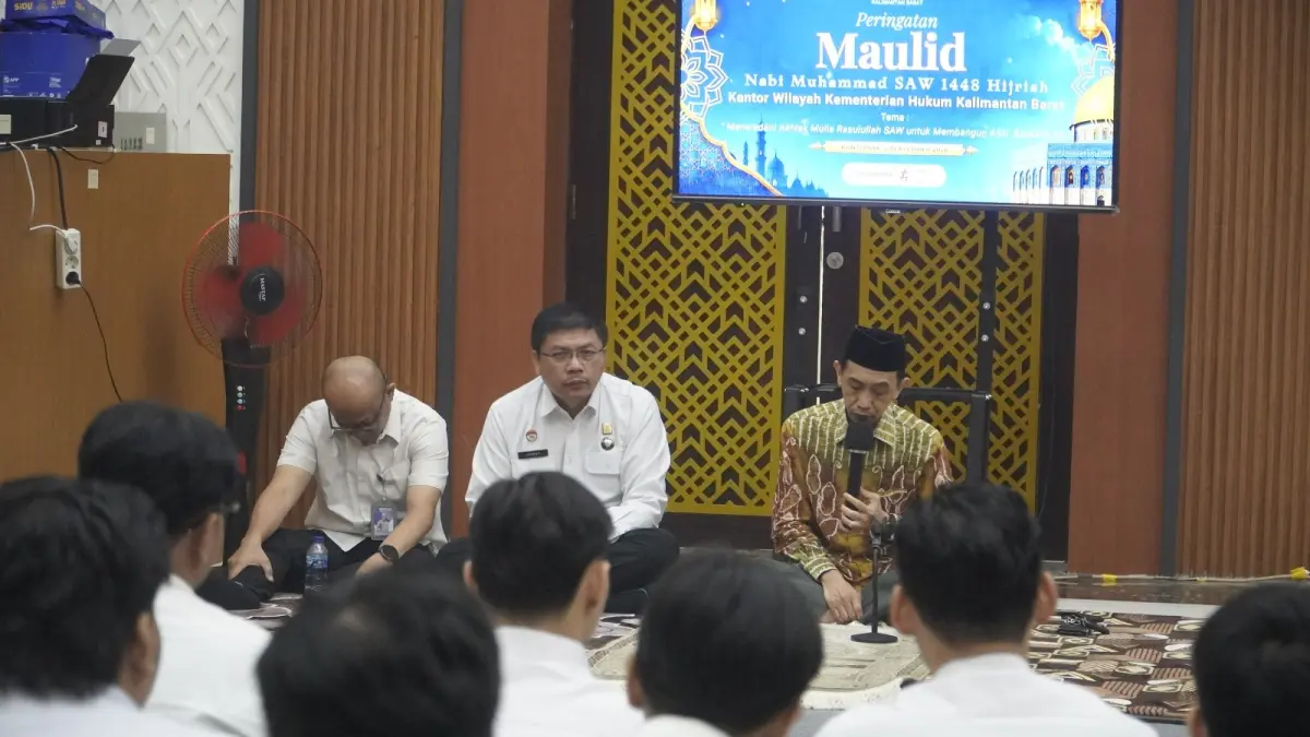 Kanwil Kemenkum Kalbar menggelar peringatan Maulid Nabi Muhammad SAW di Aula Soepomo, Pontianak, Rabu (2/9). (ISTIMEWA)