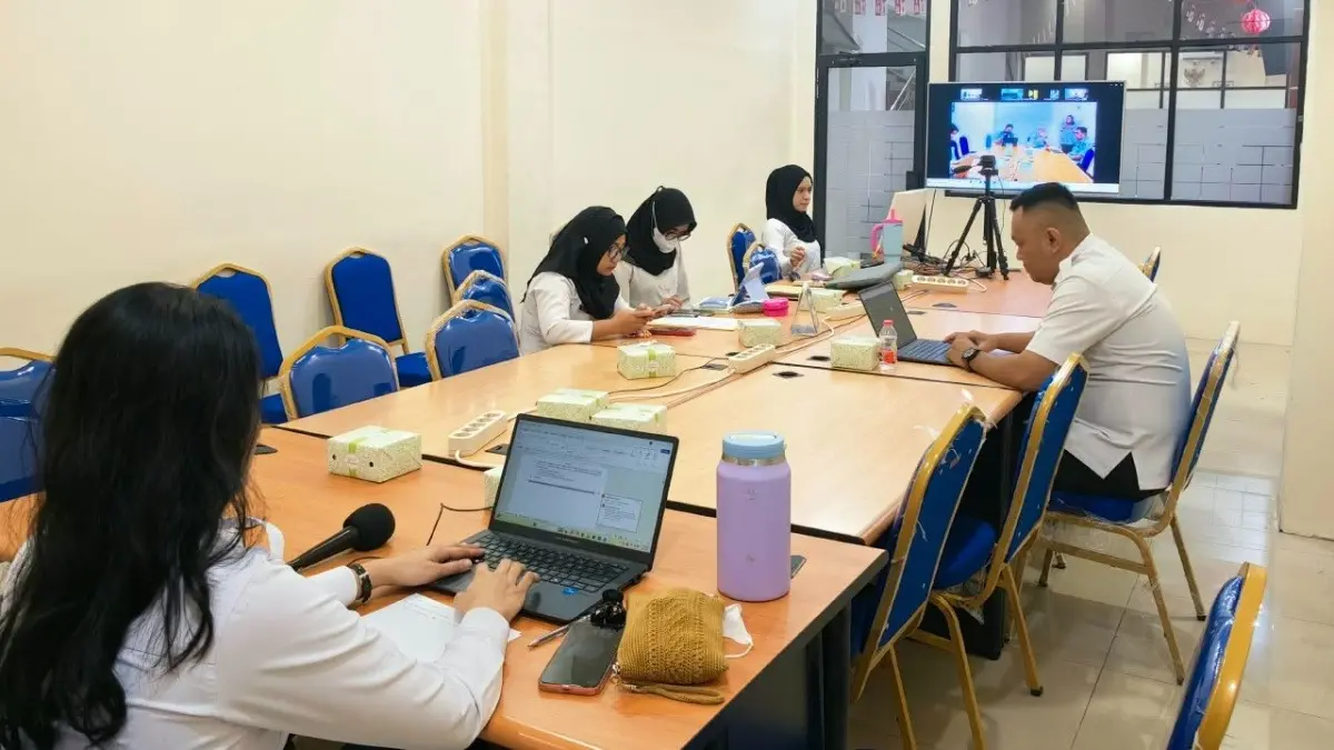 Kanwil Kemenkum Kalbar menggelar rapat harmonisasi Raperwali Pontianak tentang Perubahan Standar Harga Satuan Biaya Tahun Anggaran 2026, Rabu (2/9). (ISTIMEWA)