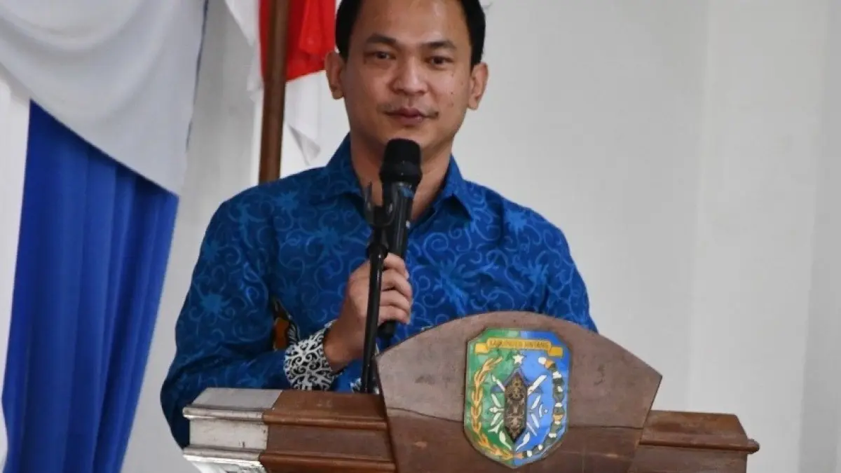 Wakil Bupati Sintang, Florensius Ronny.