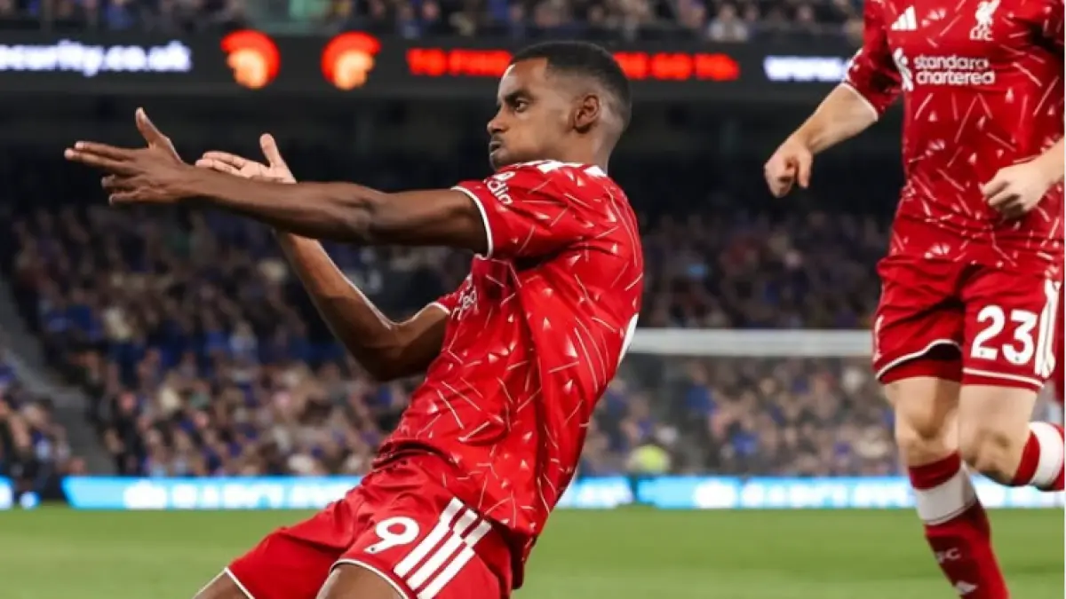 Alexander Isak menjadi penentu kemenangan Liverpool 2-0 atas Ipswich setelah mencetak dua gol pada awal pertandingan. (IG@liverpoolfc)