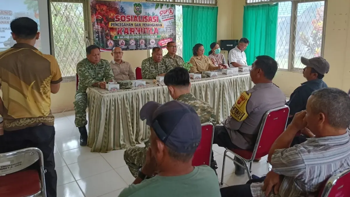 Kegiatan sosialisasi karhutla di Aula Kantor Kelurahan Sanggau Kulor, Kecamatan Singkawang Timur, Jumat (4/9/2026).