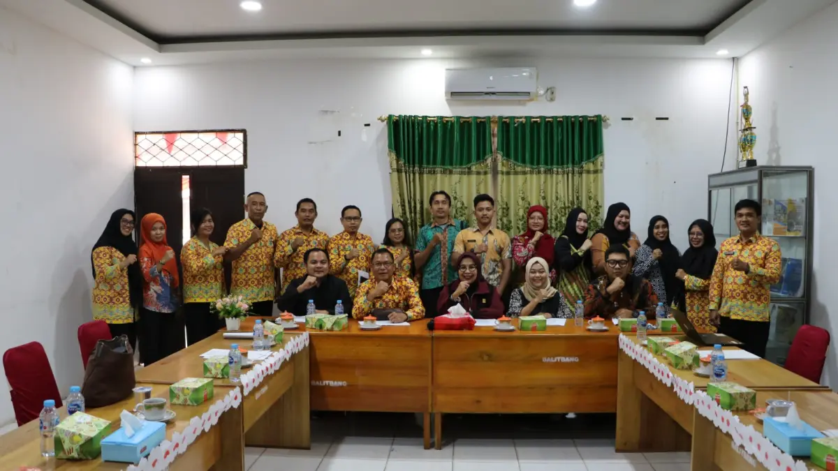 Kanwil Kemenkum Kalbar menggelar diskusi Diskusi dan Koordinasi Penyusunan Raperda Fasilitasi Pelindungan Kekayaan Intelektual di Ruang Rapat Badan Riset dan Inovasi Daerah (Brida) Kabupaten Ketapang, Kamis (3/9). (ISTIMEWA)