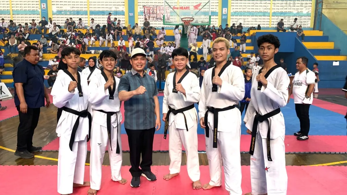 Gubernur,  Ria Norsan,  secara resmi membuka Kejuaraan Piala Gubernur Kalbar Super Champ Taekwondo Open Championship 3 Tahun 2026 yang digelar di GOR Perbasi Pontianak, Minggu (6/9).