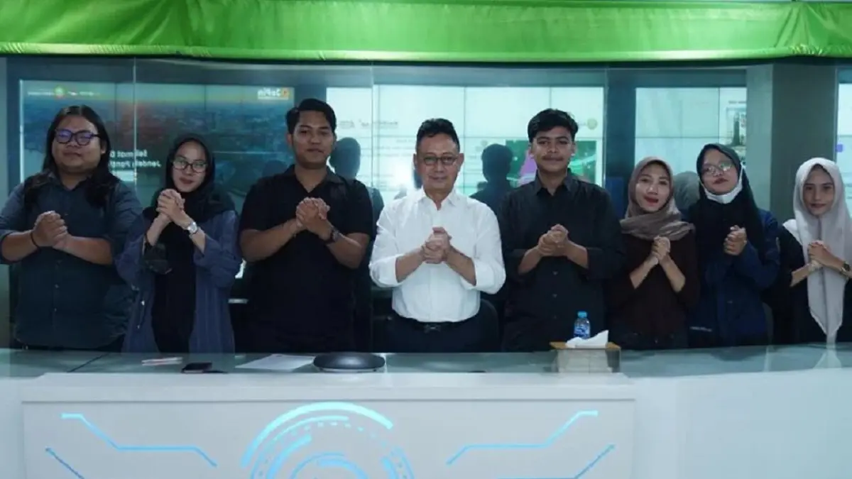 Wali Kota Pontianak Edi Rusdi Kamtono saat menerima audiensi Himpunan Mahasiswa Pontianak, di Ruang Pontive Center, Senin (7/9/2026). (Prokopim)