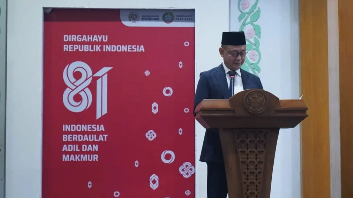 Wali Kota Pontianak Edi Rusdi Kamtono saat menyampaikan pidato dalam Rapat Paripurna Pidato Wali Kota terhadap Penyampaian Raperda Perubahan APBD Kota Pontianak Tahun Anggaran 2026 di DPRD Kota Pontianak, Senin (7/9/2026). (Prokopim)