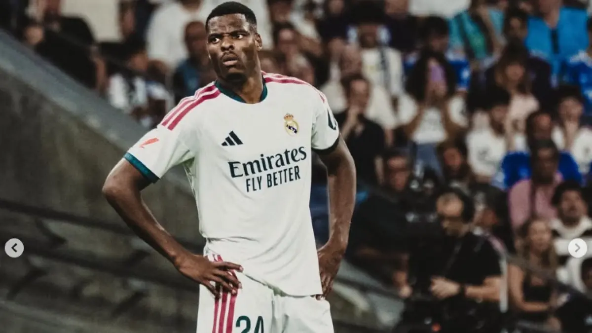 Denzel Dumfries menghadapi mantan rekannya Federico Dimarco saat Real Madrid menjamu Inter Milan di Liga Champions. (IG@ddumfries2)