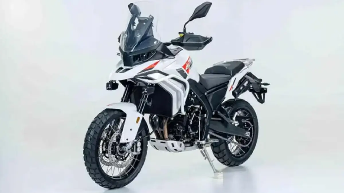 ZXMoto 820X disiapkan sebagai motor adventure bermesin tiga silinder yang akan diperkenalkan lebih luas pada EICMA 2026. (ZXMOTO)