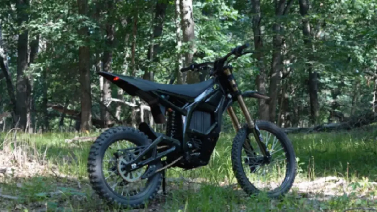 Juiced Nomadix R merupakan motor listrik off-road dengan tenaga 15 kW, kecepatan hingga 113 km/jam dan torsi 380 Nm. (ELECTREK)
