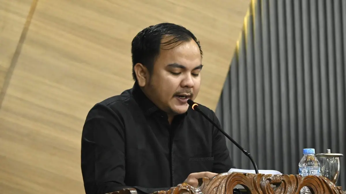 Ketua Bapemperda, Kevin Alexander Lerrick, menyampaikan perubahan Propemperda Ketapang 2026.