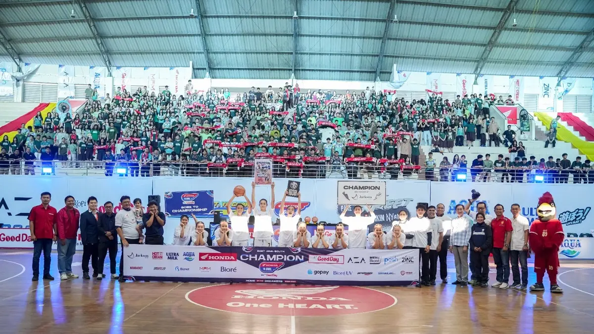 Tim putri SMA Kolese Santo Yusup Malang meraih gelar threepeat DBL East Java-South 2026