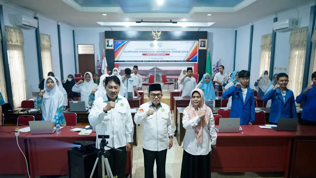 Suasana Pembukaan Olimpiade Madrasah Indonesia (OMI) Tingkat Kota Singkawang 2026 di Kantor Kemenag Singkawang. (ISTIMEWA)