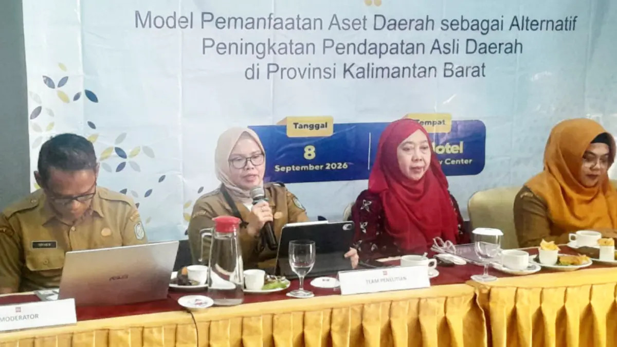 Suasana seminar penelitian tentang Model Pemanfaatan Aset Daerah sebagai Alternatif Peningkatan PAD di Provinsi Kalbar yang dikaji Bapperida Kalbar bersama tim peneliti IAIN Pontianak. (ADPIM PEMPROV)